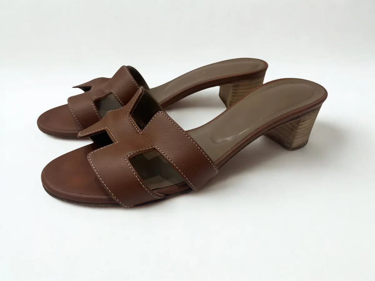 Oasis Sandals